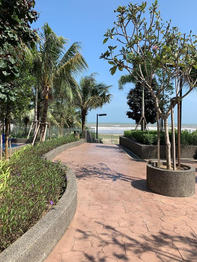 Timur Bay Groundfloor Pool & Seaview Kuantan Extérieur photo